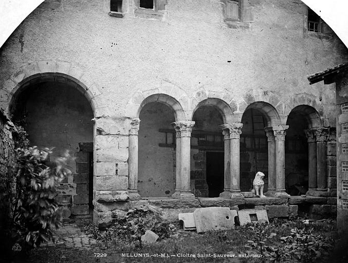 Cloître