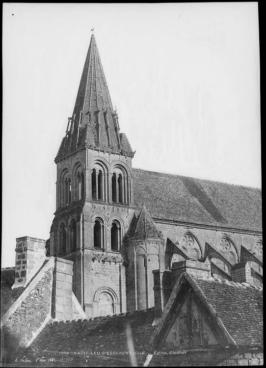 Église : clocher, côté sud-ouest