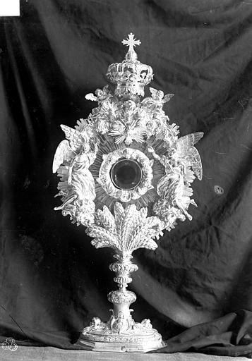 Monstrance