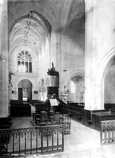 Nef, vue du choeur