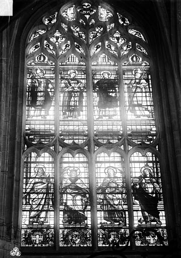 Verrière des Protecteurs de l'église de Sens