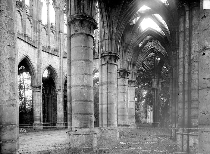 Eglise, choeur et transept