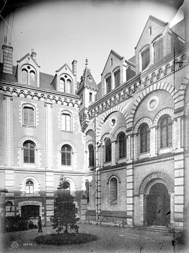 Cour intérieure