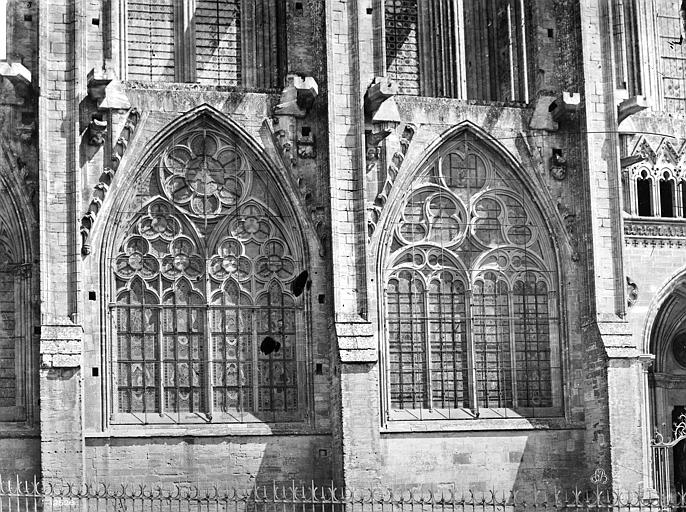 Façade sud : fenêtres du bas-côté