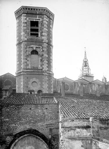 Clocher, côté nord