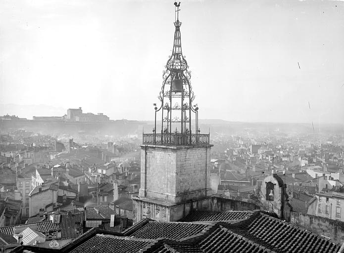 Campanile en fer forgé