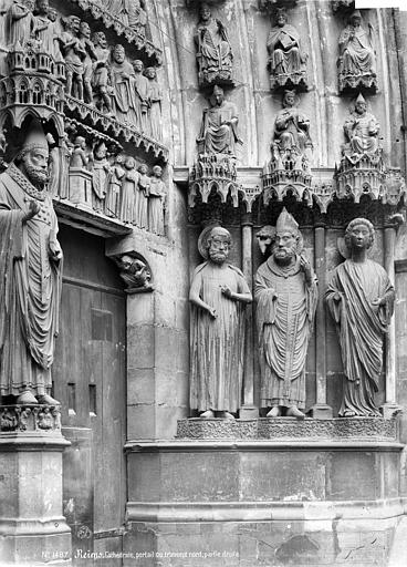 Portail central du transept nord : statues du trumeau et de l'ébrasement droit