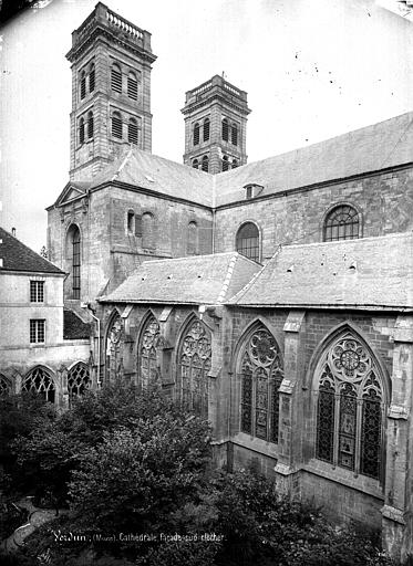 Façade sud, vers l'ouest