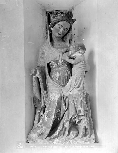 Statue en pierre peinte : Vierge à l'Enfant