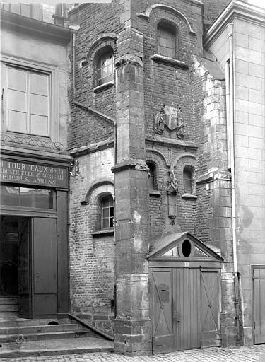 Tour du Logis du Roi