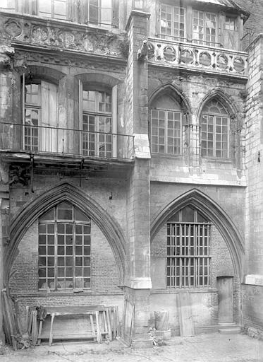 Ancien cloître : deux travées