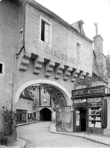 Porte Sauvigny, avant-porte : Vue d'ensemble extra-muros