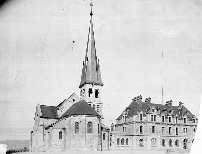 Ensemble est : Eglise et bâtiment abbatial