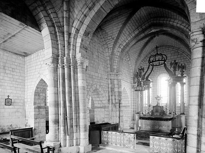 Vue intérieure du transept nord et du choeur