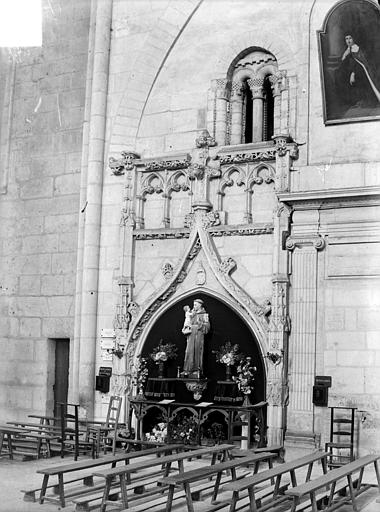 Porte de communication de l'église au cloître