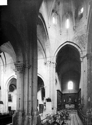 Vue intérieure du transept vers le nord