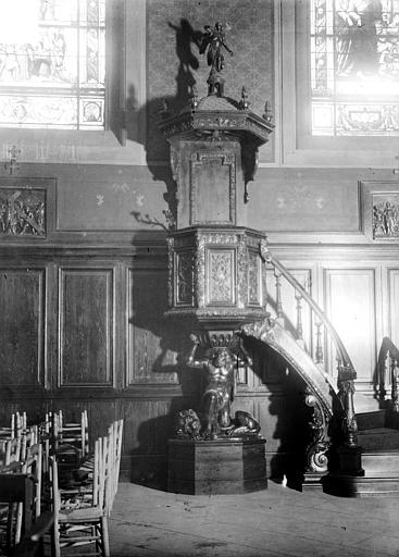 Chapelle, chaire, vue d'ensemble. Chaire de la chapelle : vue d'ensemble - © Ministère de la Culture (France), Médiathèque du patrimoine et de la photographie, diffusion RMN-GP