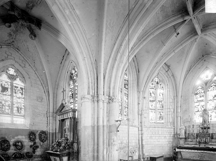 Vue intérieure du transept nord et du choeur