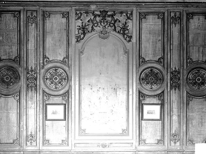 Salle du Conseil : Boiseries - © Ministère de la Culture (France), Médiathèque du patrimoine et de la photographie, diffusion RMN-GP
