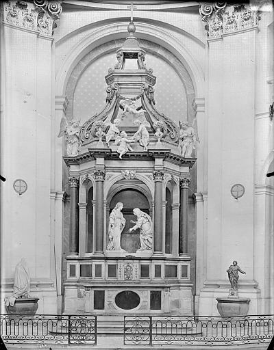 Maître-autel, vue d'ensemble. Maître-autel de la chapelle Sainte-Anne : Vue d'ensemble