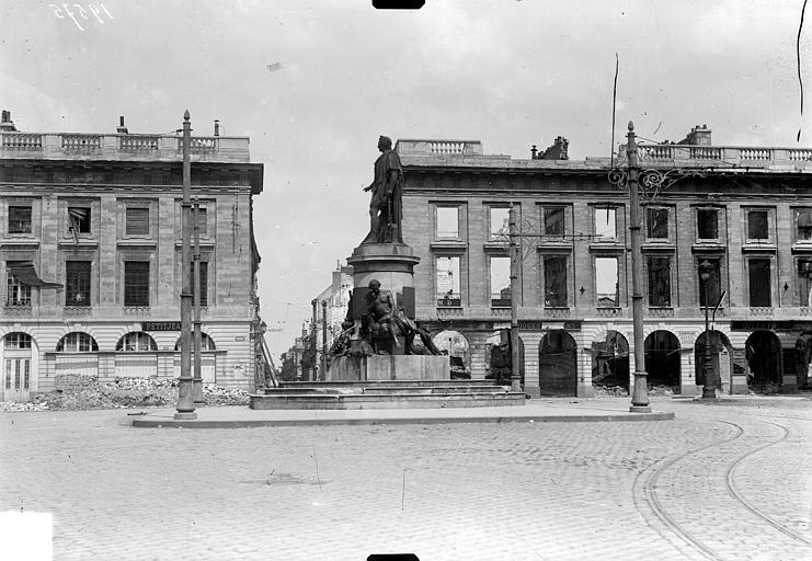 Vue de la place Royale et du monument Louis XV