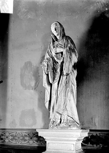 Statue en pierre : sainte Anne - © Ministère de la Culture (France), Médiathèque du patrimoine et de la photographie, diffusion RMN-GP