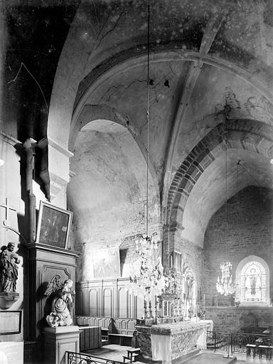 Vue intérieure de la croisée du transept, vers le sud-est