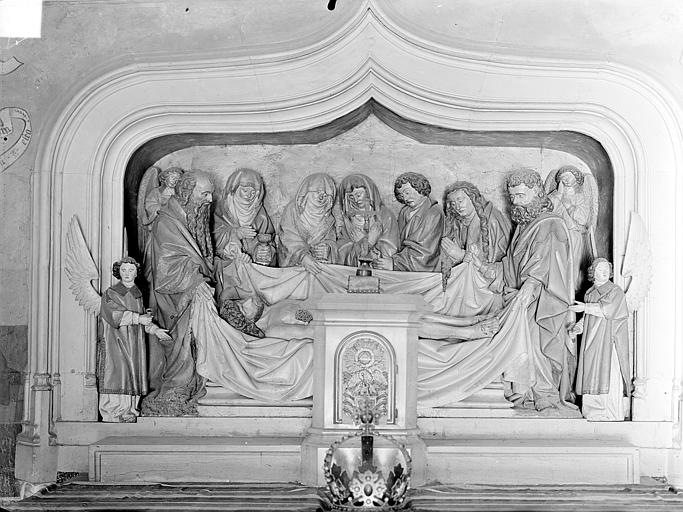 Chapelle Sainte-Croix, monument funéraire : Mise au tombeau du Christ (groupe sculpté). Chapelle Sainte-Croix, Mise au tombeau du Christ, groupe