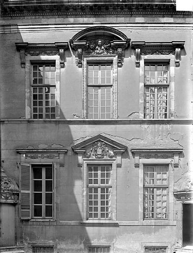 Cour intérieure : Fenêtres