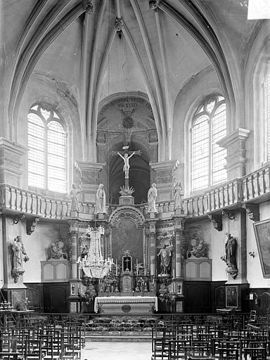 Vue intérieure du choeur