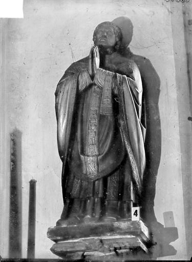 Statue en marbre : un saint priant - © Ministère de la Culture (France), Médiathèque du patrimoine et de la photographie, diffusion RMN-GP