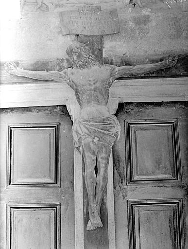 Statues en bois : Le Christ en croix entre la Vierge et saint Jean (détail du Christ) - © Ministère de la Culture (France), Médiathèque du patrimoine et de la photographie, diffusion RMN-GP