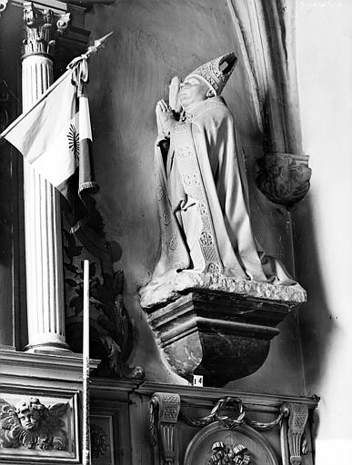 Statue en pierre : Jean Chevrot en prière, évêque de Tournai mort en 1460 - © Ministère de la Culture (France), Médiathèque du patrimoine et de la photographie, diffusion RMN-GP