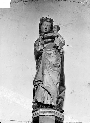 Statue en bois polychrome : La Vierge à l'Enfant - © Ministère de la Culture (France), Médiathèque du patrimoine et de la photographie, diffusion RMN-GP