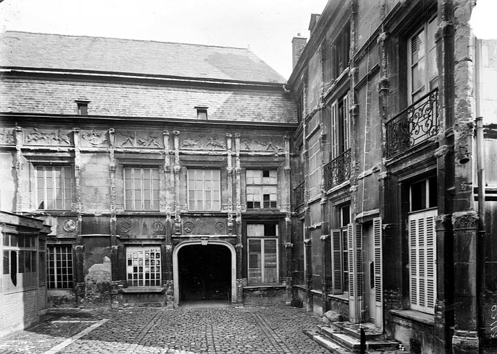 Cour intérieure