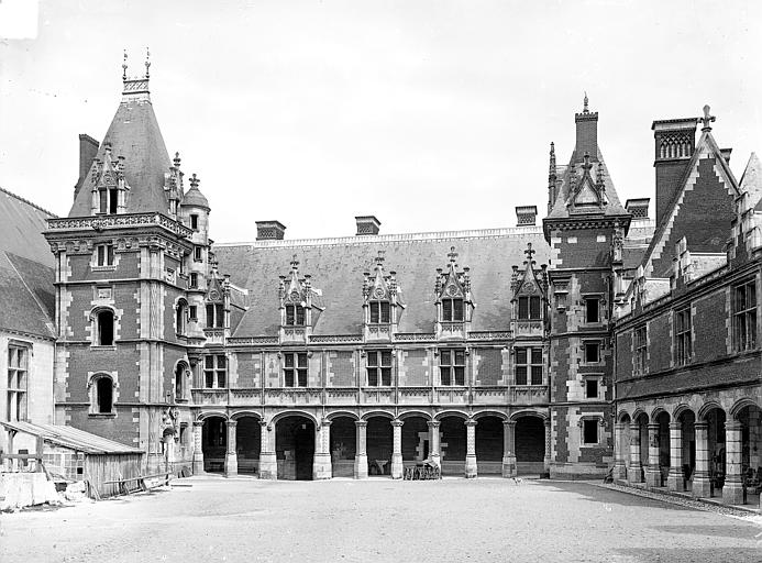 Aile Louis XII, côté cour : Vue d'ensemble