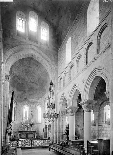 Vue intérieure du choeur, vers le sud-est