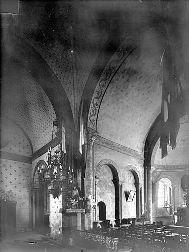 Vue intérieure du transept nord et du choeur