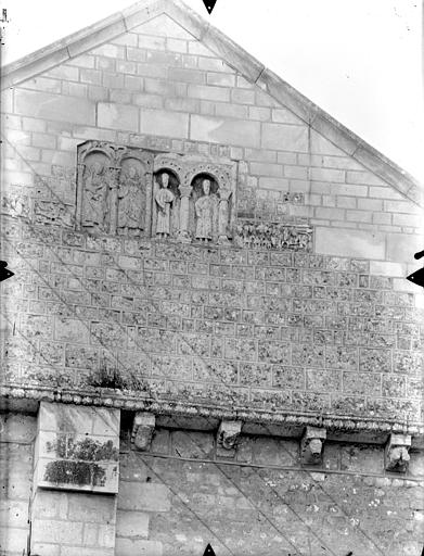 Façade nord : Pignon du transept