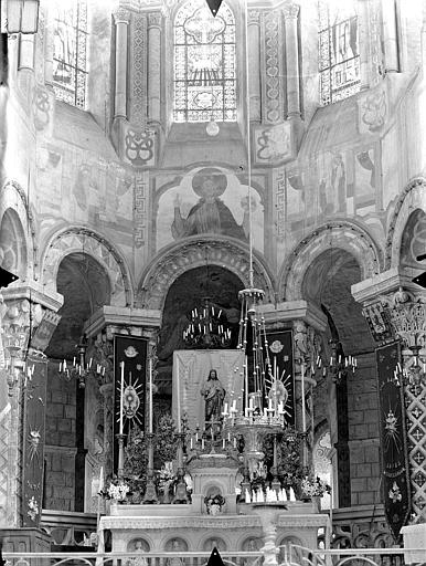 Vue intérieure du choeur