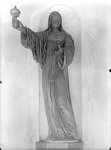 Statue en bois : Sainte Claire d'Assise