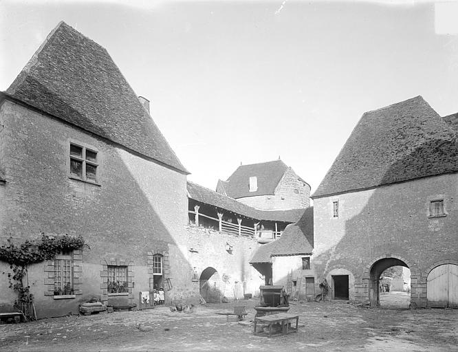 Cour intérieure, côté est