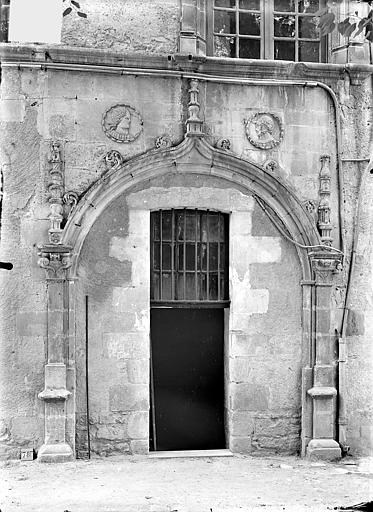 Porte donnant sur le jardin