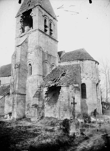 Abside et clocher, au sud