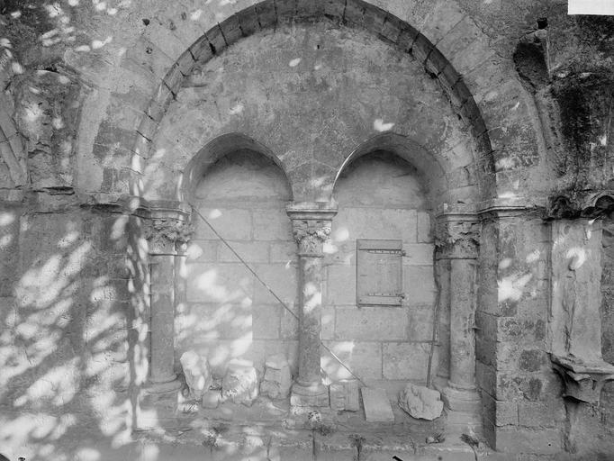 Restes du cloître