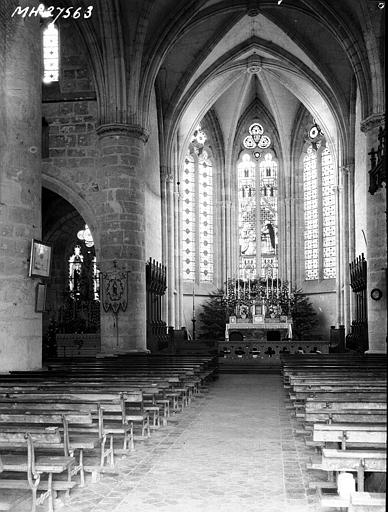 Eglise, nef, vue de l'entrée