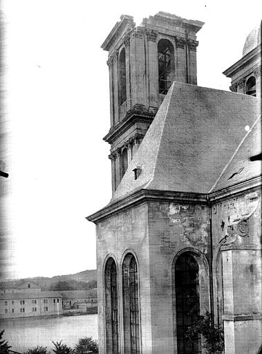 Eglise. Clocher