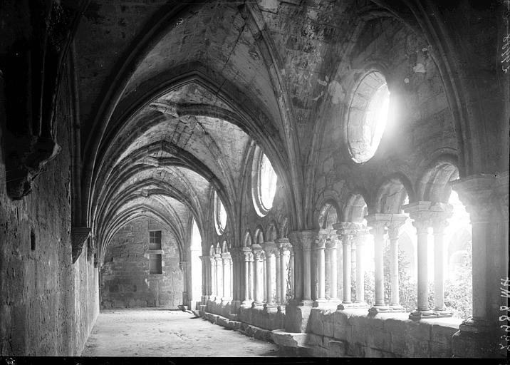 Cloître: galerie