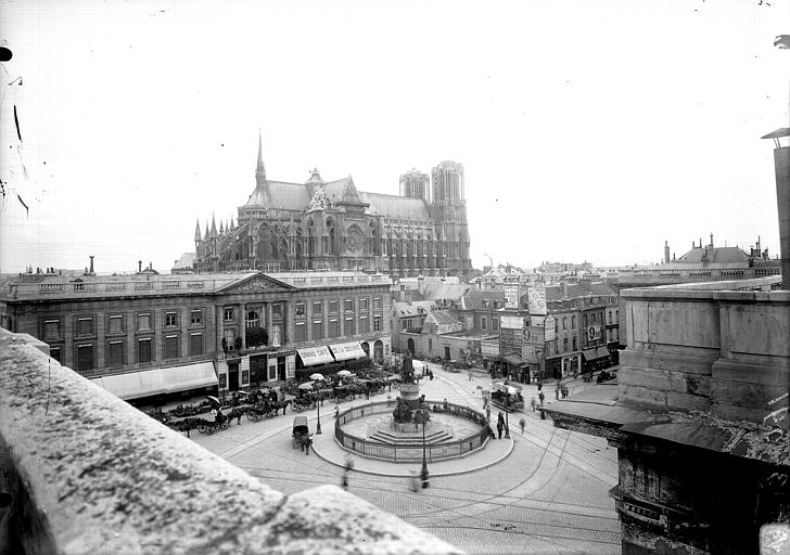 Ensemble nord et place Royale