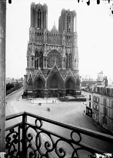 Ensemble ouest, prise d'un balcon